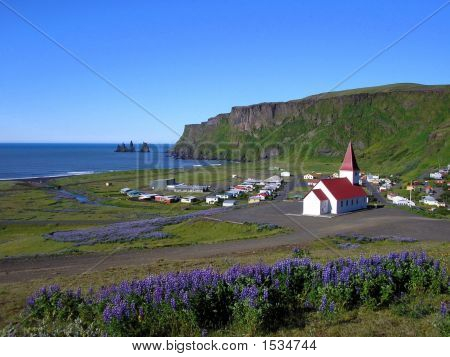 Vik, kylän ja peikot South Coast Iceland