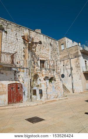Alleyway. Sammichele di Bari. Puglia. Southern Italy.