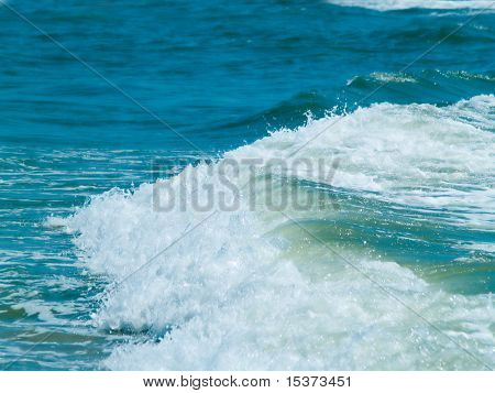 Bølgerne på stranden. Sommer. Havet.