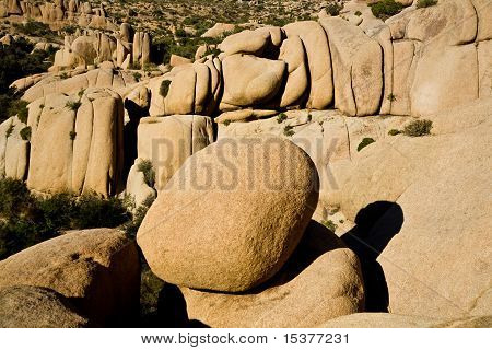 rocce scenici nella luce pomeridiana