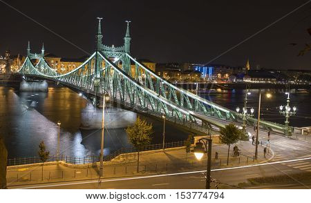 Budapest, the Szabadság híd in the night