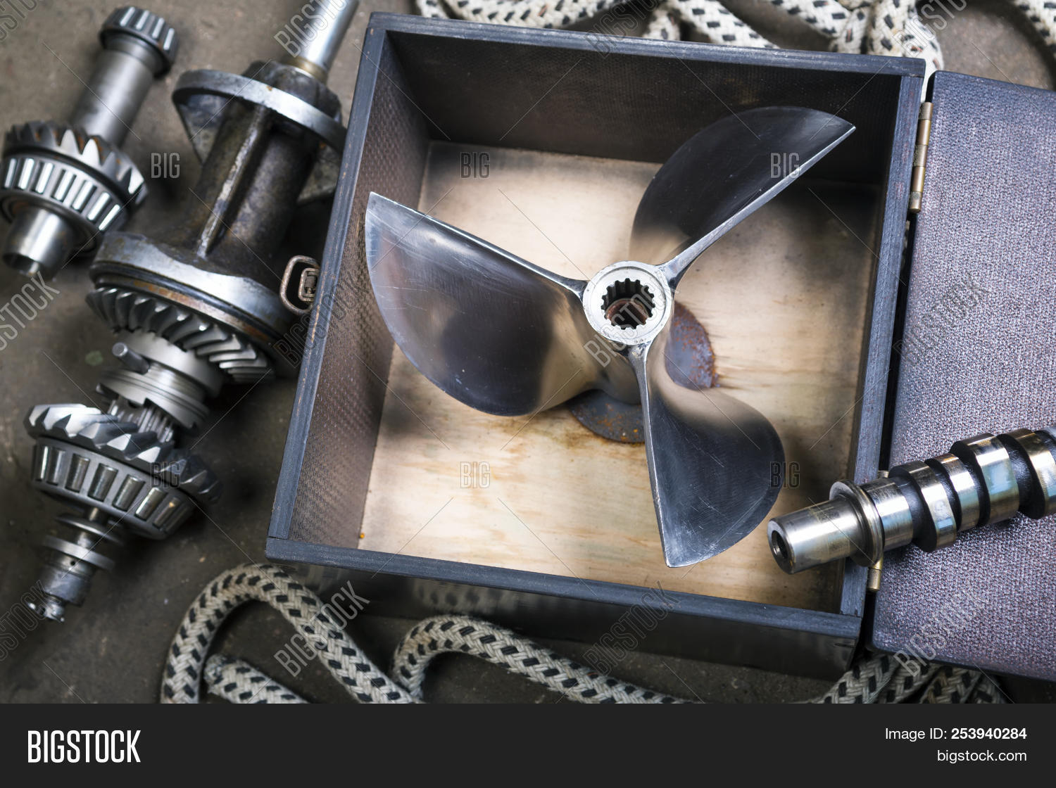 Boat Propellerl, Gears Image & Photo (Free Trial) Bigstock