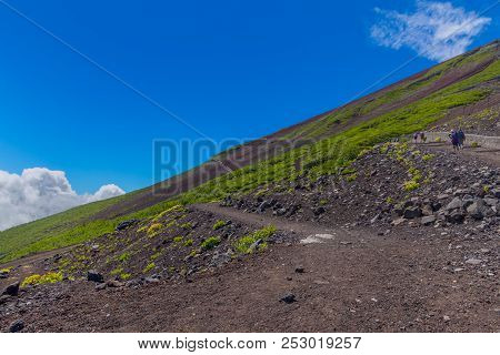 Mt. Fuji Climbing,yoshida Trail For Descent , Japan