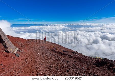 Mt. Fuji Climbing,yoshida Trail  For Descent, Japan