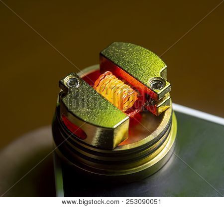 E Cigarette Coils Dry Burn,burning Nichrome Coil, Nichrome Wire Vape On A Dripper Gold, Vaporizer E-