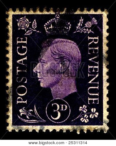 UK-เซอร์กา 1941:A แสตมป์ที่พิมพ์ในสหราชอาณาจักรแสดงภาพของ George VI (Albert Frederick Arthur Ge