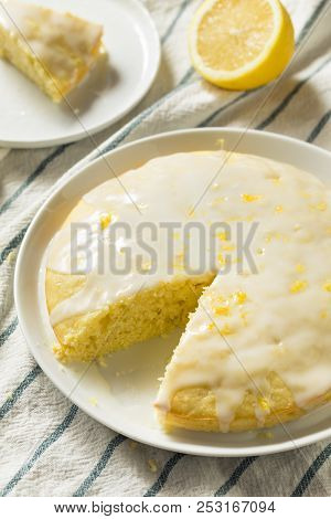 Sweet Homemade Yellow Lemon Lemoncello Cake