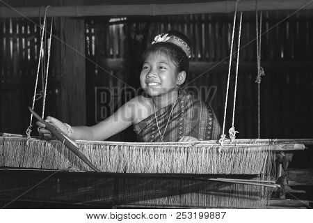 Weave Silk,silkworm Praewa Ban Phon At Kalasin,thailand,silk Clothes From Nature Material,weaving Ca