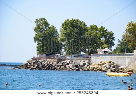 Novorossiysk, Russia - August 06, 2018: Shirokaya Balka Sea Beach Near The City Of Novorossiysk. Inf