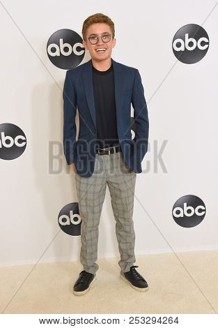 LOS ANGELES - AUG 07:  Sean Giambrone arrives to the ABC TCA Summer Press Tour White Carpet Event  on August 7, 2018 in Hollywood, CA                
