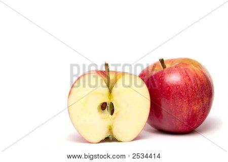 Apple isoleret på hvid