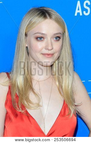 LOS ANGELES - AUG 9:  Dakota Fanning at the 2018 HFPA Annual Grants Banquet at the Beverly Hilton Hotel on August 9, 2018 in Beverly Hills, CA