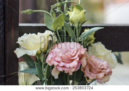 Present Bouquet Of White And Pink Eustoms