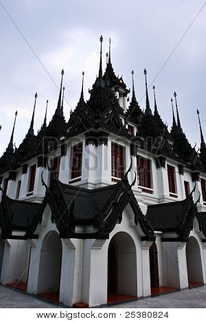 Metal tempel Royal Castle Worawihan