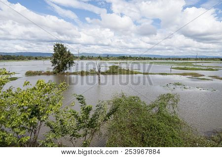 Cambodia Anlong Veng Ta Mok Lake Landscape