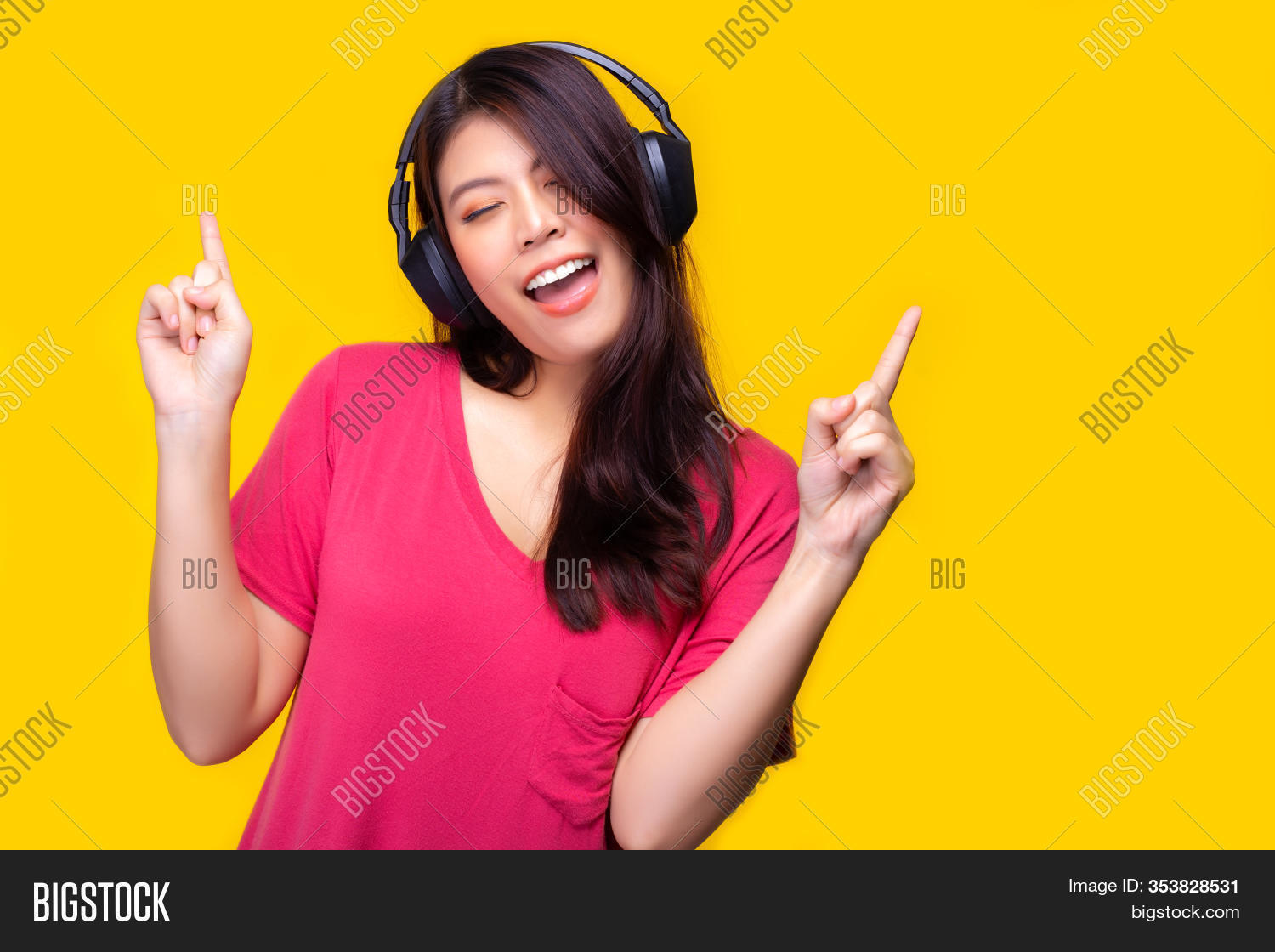 Kind Vibes Smiley Faces Cut-Outs, Pack of 36 | Bundle of 2 Packs - Walmart  Business Supplies, image size:1500x1120