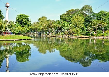Bangkok, Th - Dec 13: Outdoor Park Water Pond At Dusit Zoo On December 13, 2016 In Khao Din Park, Ba