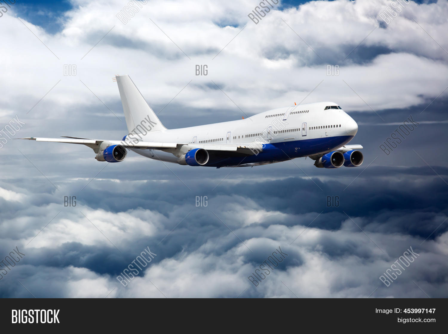 Passenger Widebody Image & Photo (Free Trial) Bigstock
