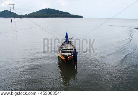 Wooden Long Tail Boat For Send Recieve Traveler Thai People To Ko Phithak Island And Waiting Catch A