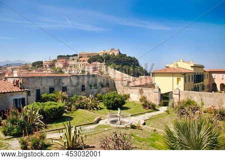 Elba Island Home Of Napoleon Bonaparte View Of The Garden 2