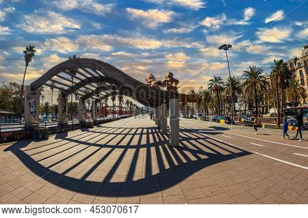 Barcelona, Spain-march 1, 2022: Ronda Litoral-passeig De Colom In Afternoon Light, With La Gamba De 