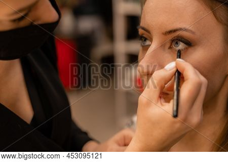 Make-up Artist Working With Brush On Model Eyes Close Up Of Applying Make Up On Young Girl, Semi Pro