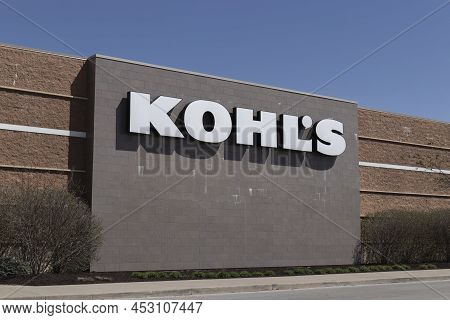 Richmond - Circa April 2022: Kohl's Retail Store Location. Kohl's Is Accepting Amazon Returns Free O