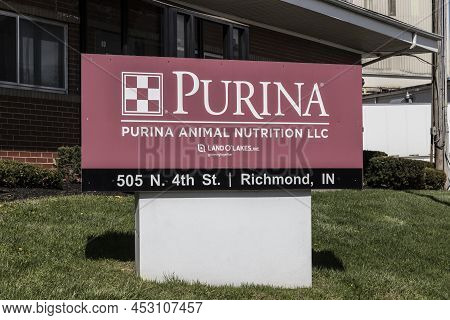 Richmond - Circa April 2022: Purina Animal Nutrition Plant. Purina Mills Is The Farm Animal Feeds Un