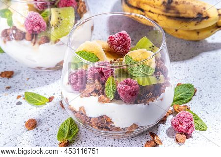 Granola Breakfast Dessert