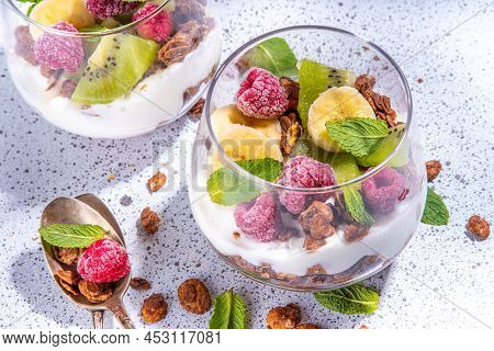 Granola Breakfast Dessert