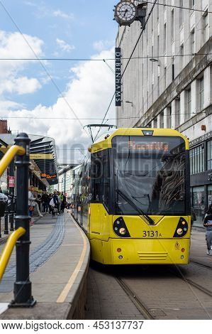 Manchester, England, Uk - 13 April, 2022 City Centre Of Manchester During Springtime. Tram Station N