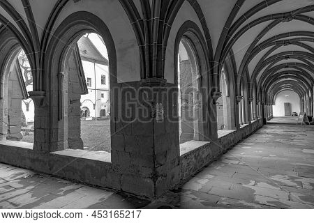 Eltville, Germany - December 29, 2018: Sandstone Archs At The Inner Garden At Cloister Of Eberbach, 