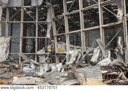 War Destroyed On Ukraine Airport By Russian Troops