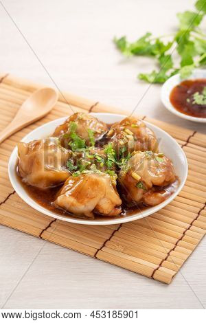 Bawan (ba Wan), Taiwanese Meatball Delicious Street Food.
