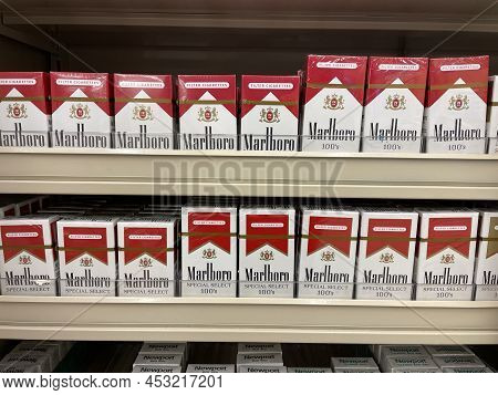 Grovetown, Ga Usa - 03 20 22: Cigarette Products On A Retail Store Shelf Marlboro