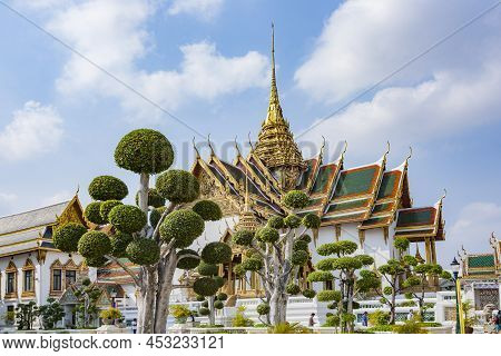 Bangkok, Thailand - January 4, 2010: Phra Tinang Aporn Phimok Prasat Pavillion In The Grand Palace I