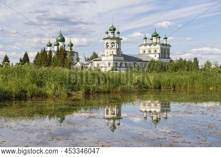 A Sunny June Day At The Old St. Nicholas Monastery. Vyazhishchi, Novgorod Region. Russia