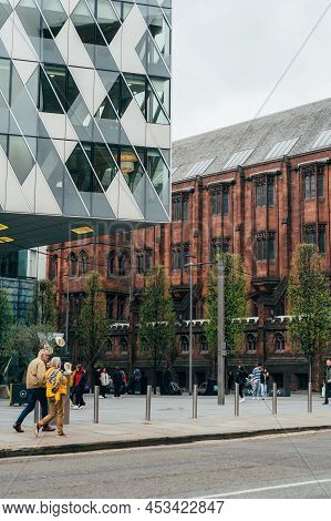 Manchester, England, Uk - 13 April, 2022 City Centre Of Manchester During Springtime. Building Of Jo