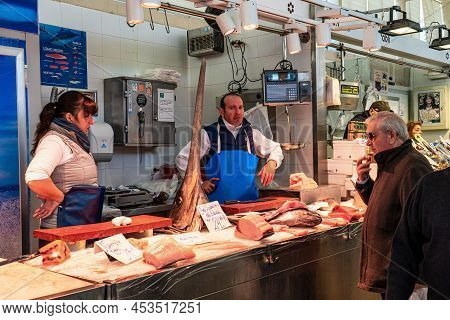 Cadiz, Spain - Nov 16, 2021: Shopping In Cadiz Downtown Market, Mercado Central De Abastos. Cadiz, A
