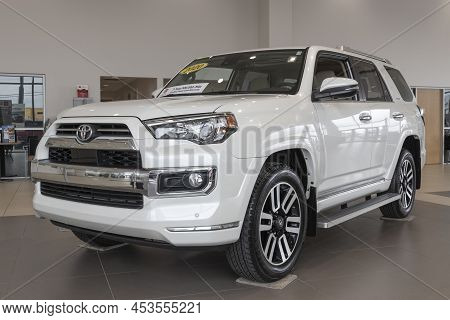Kokomo - Circa April 2022: Used Toyota 4runner Display. With Supply Issues, Toyota Is Buying And Sel