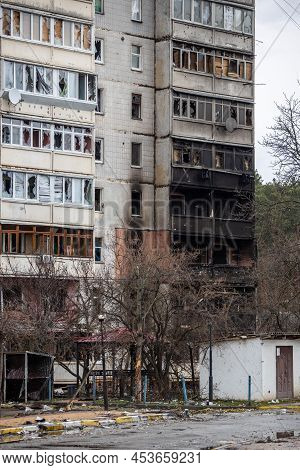 Irpin, Kyev Region Ukraine - 09.04.2022: Cities Of Ukraine After The Russian Occupation. Destroyed B