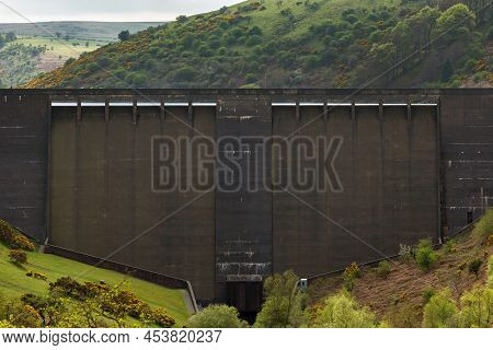 Meldon Dam Reservoir On The West Okement River, Dartmoor National Park, Devon, Uk