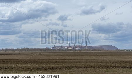 Koper For Raising Ore. Mine Buildings. Technology To Extract The Mineral From Underground. Mining. P