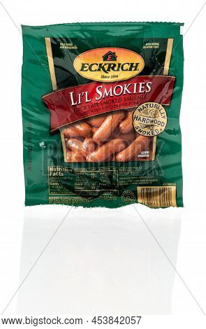Winneconne, Wi -23 April 2022: A Package Of Echrich Lil Smokies Cocktail Smoked Sausage On An Isolat