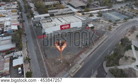 Santiago, Chile. May 1, 2022. Superbodega Acuenta Totally Closed Due To The National Holiday Of Labo