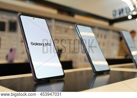 Smartphones Samsung Galaxy A52 Shown On Display In Electronic Store. Minsk, Belarus - April, 2022
