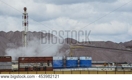 Koper For Raising Ore. Mine Buildings. Technology To Extract The Mineral From Underground. Mining. P