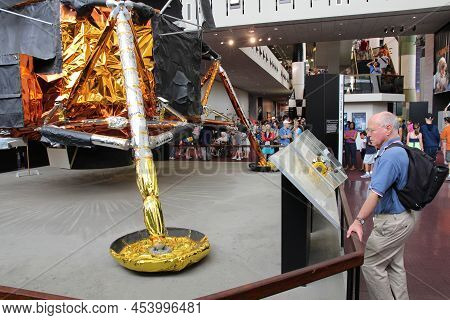 Washington, Dc - June 13, 2013: Visitor Admires Apollo Mission Moon Lander Smithsonian National Air 