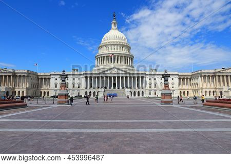 Washington Dc, Usa - June 14, 2013: People Walk By Us National Capitol In Washington Dc. 18.9 Millio
