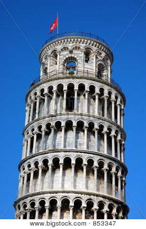 이탈리아 피사의 사탑을 기대
